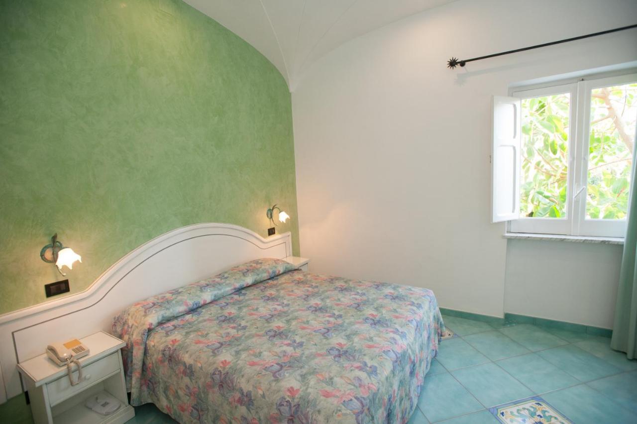 Hotel Villa Sirena - Thermae & Spa Ischia Extérieur photo