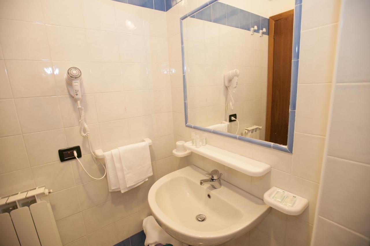 Hotel Villa Sirena - Thermae & Spa Ischia Extérieur photo