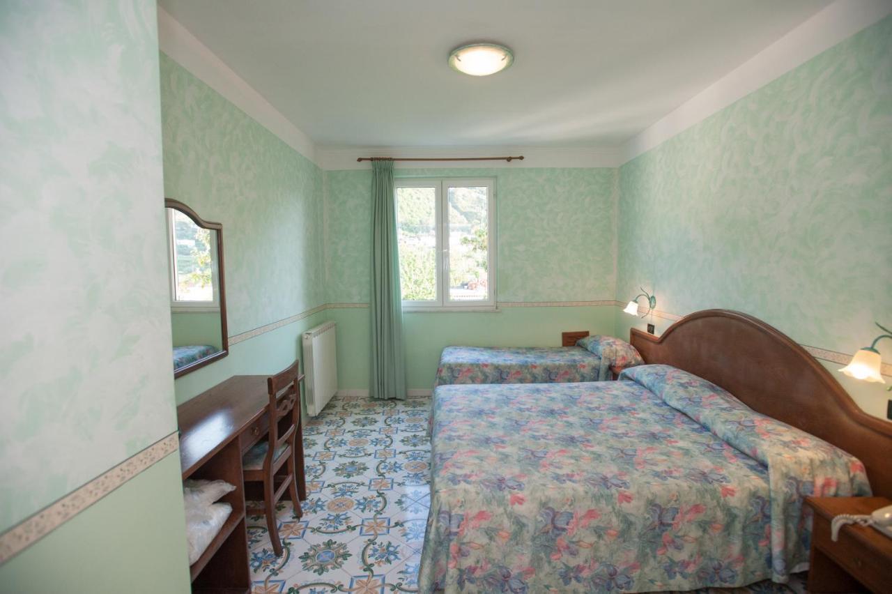 Hotel Villa Sirena - Thermae & Spa Ischia Extérieur photo