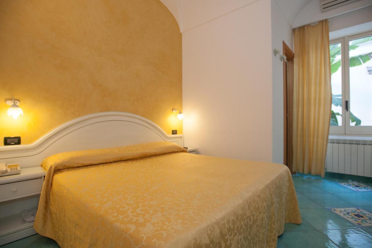 Hotel Villa Sirena - Thermae & Spa Ischia Extérieur photo