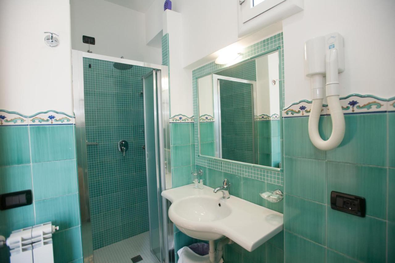Hotel Villa Sirena - Thermae & Spa Ischia Extérieur photo